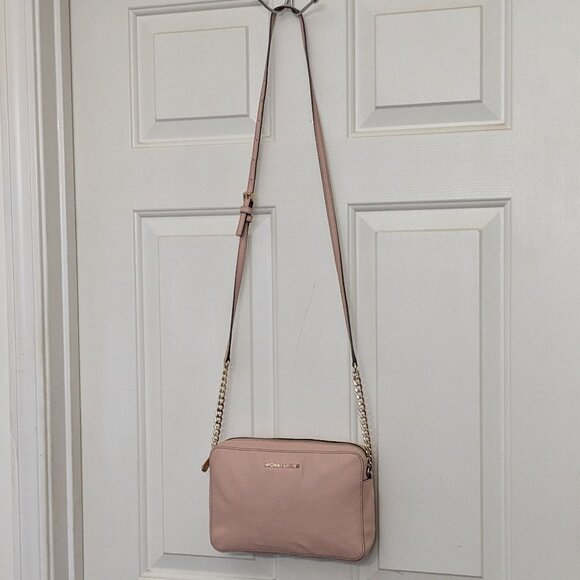 MICHAEL Michael Kors Pink  Leather Jet Set Camera Crossbody Bag . - Picture 2 of 16